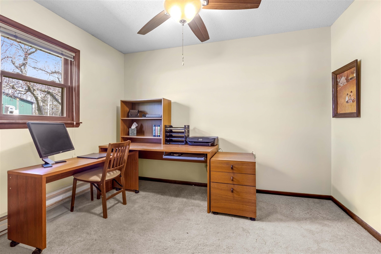 3865 Strawberry Hill Road, Hillsdale, MI, 49242-9632