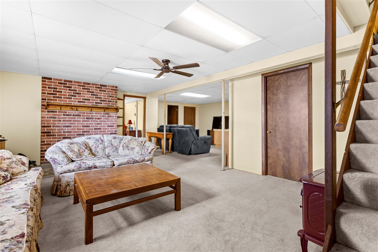 3865 Strawberry Hill Road, Hillsdale, MI, 49242-9632