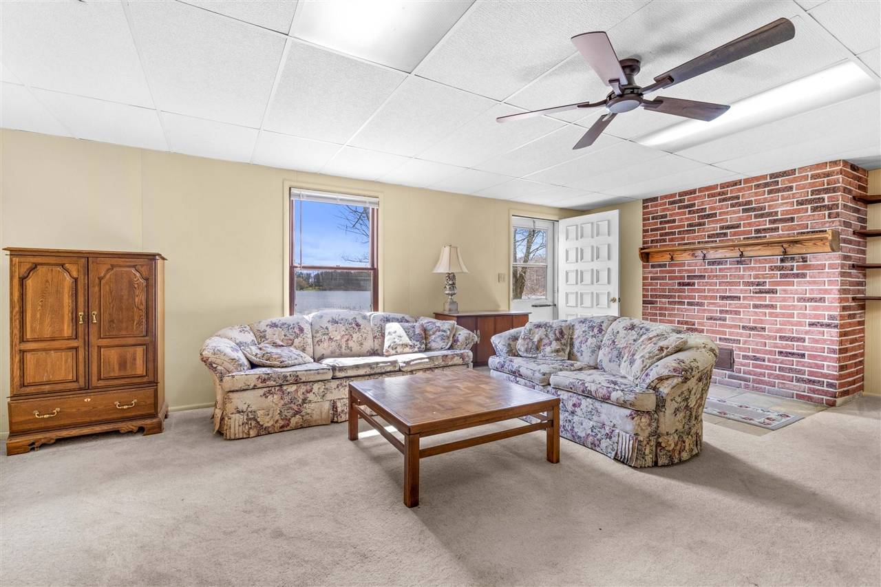 3865 Strawberry Hill Road, Hillsdale, MI, 49242-9632