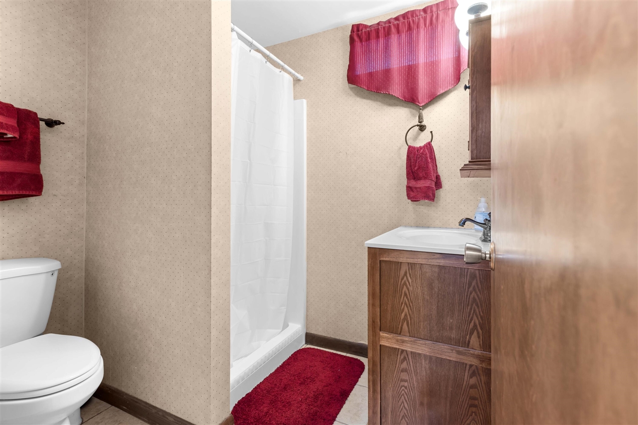 3865 Strawberry Hill Road, Hillsdale, MI, 49242-9632