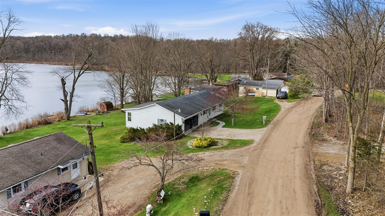 3865 Strawberry Hill Road, Hillsdale, MI, 49242-9632