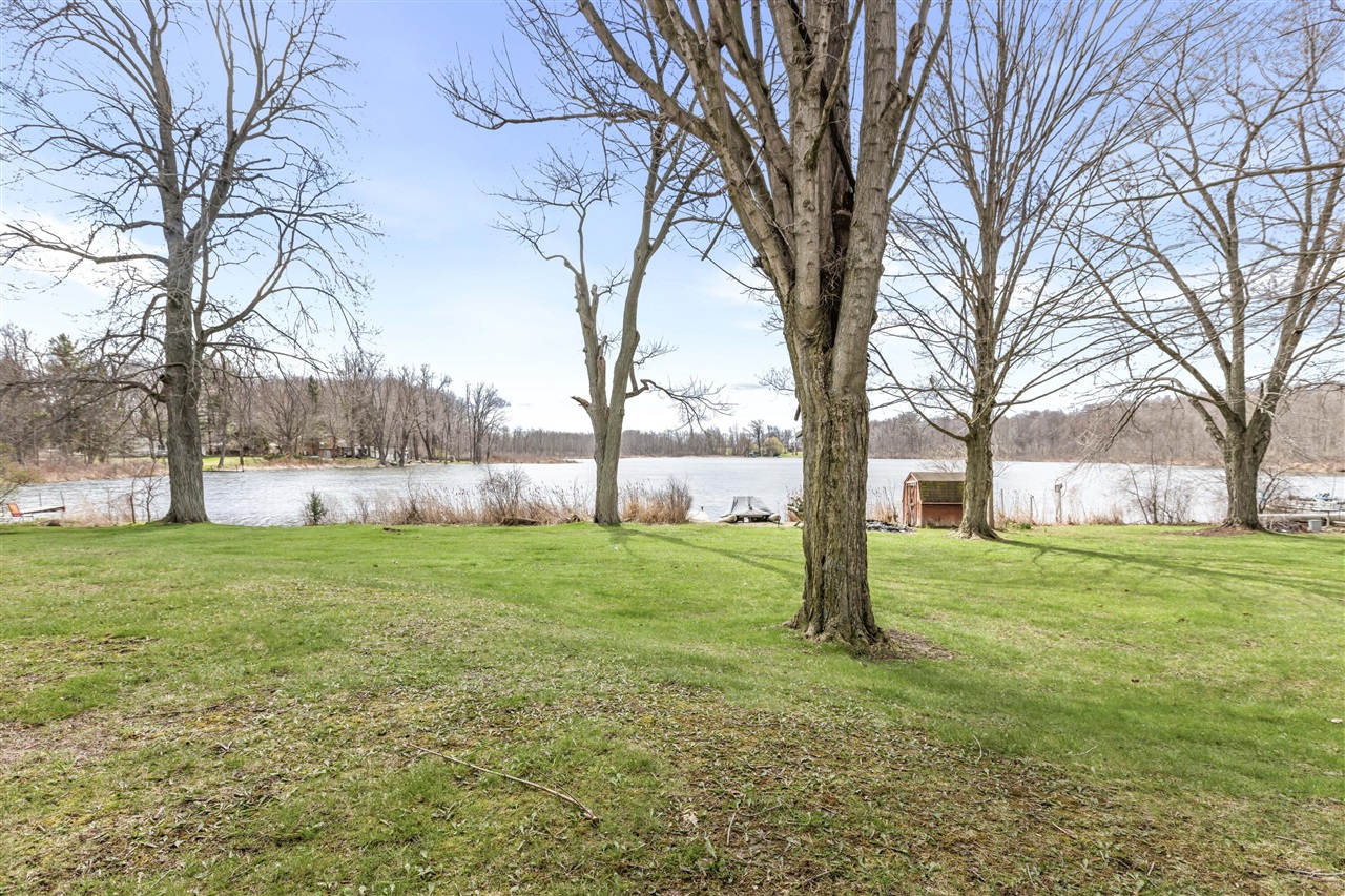 3865 Strawberry Hill Road, Hillsdale, MI, 49242-9632