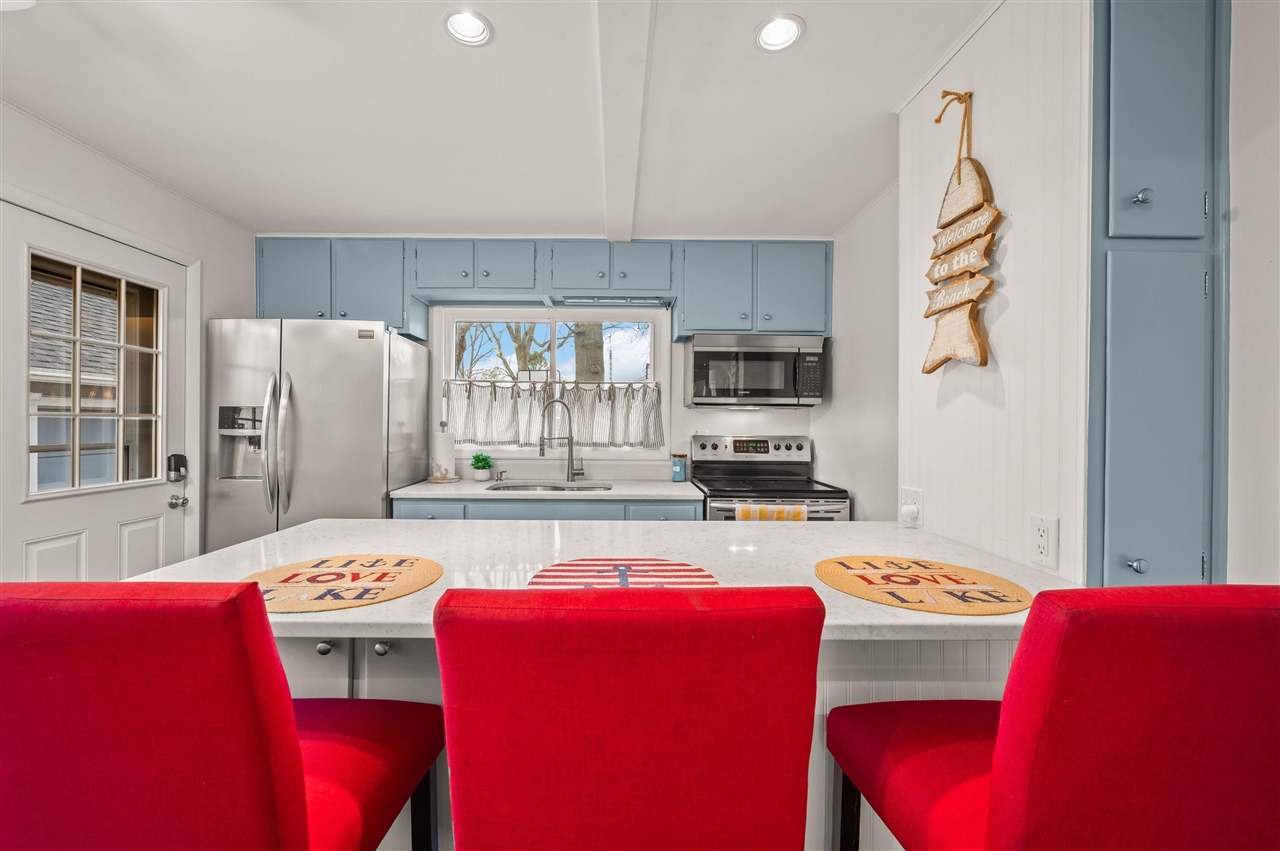 3728 Lake Street, Bridgman, MI, 49106-9735