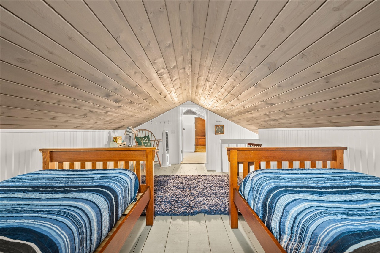 3728 Lake Street, Bridgman, MI, 49106-9735