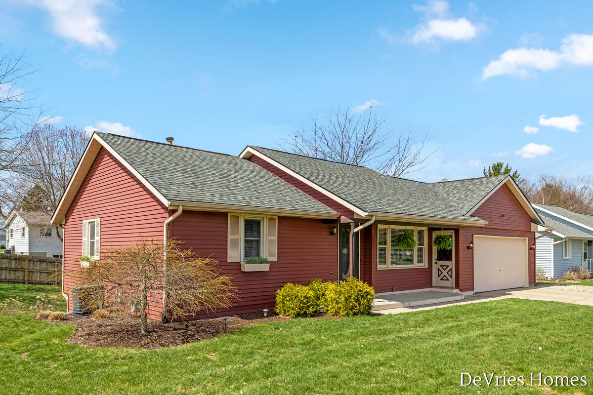 7343 Sandelwood Avenue, Jenison, MI, 49428