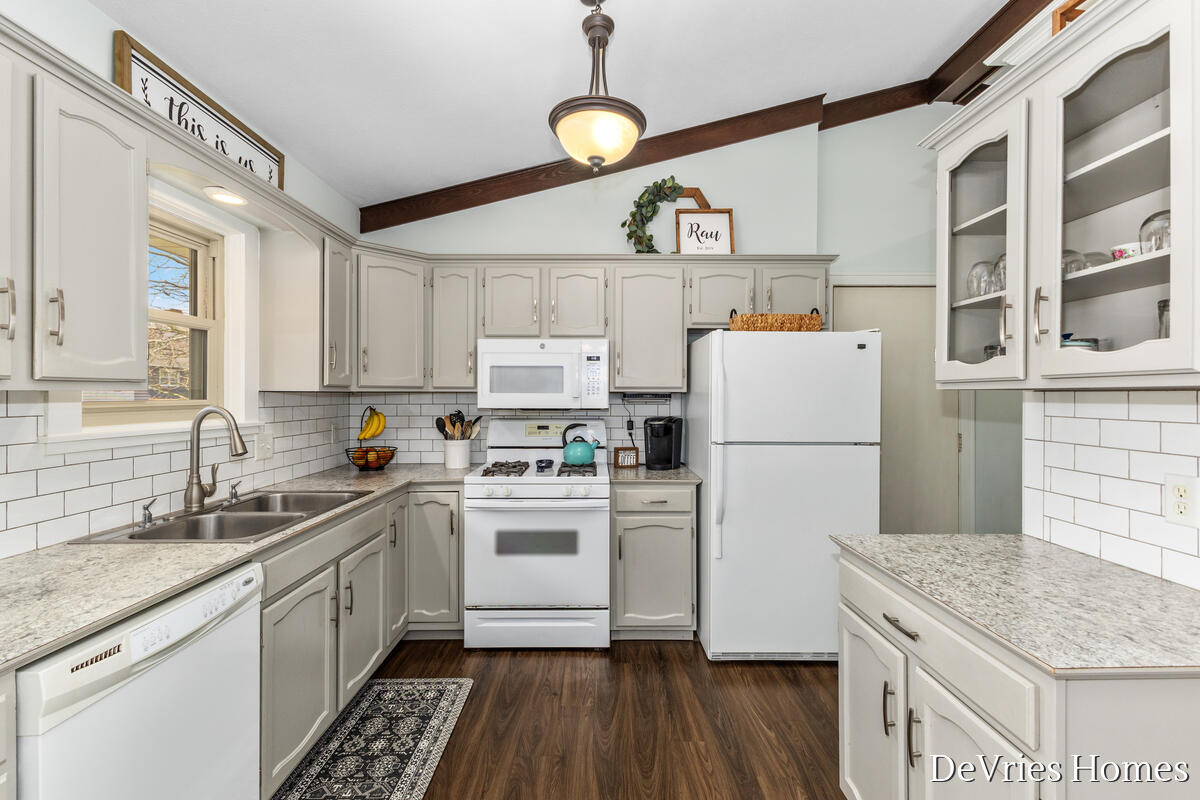 7343 Sandelwood Avenue, Jenison, MI, 49428