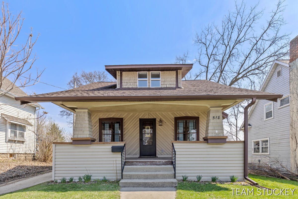 518 N State Street, Ionia, MI, 48846-1041