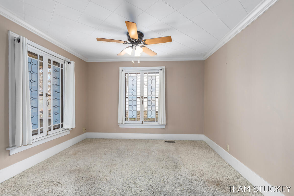 518 N State Street, Ionia, MI, 48846-1041