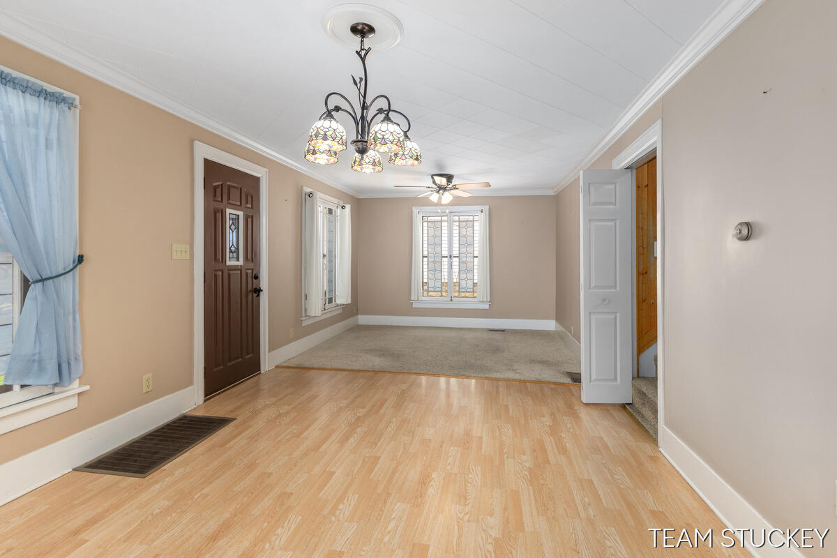 518 N State Street, Ionia, MI, 48846-1041