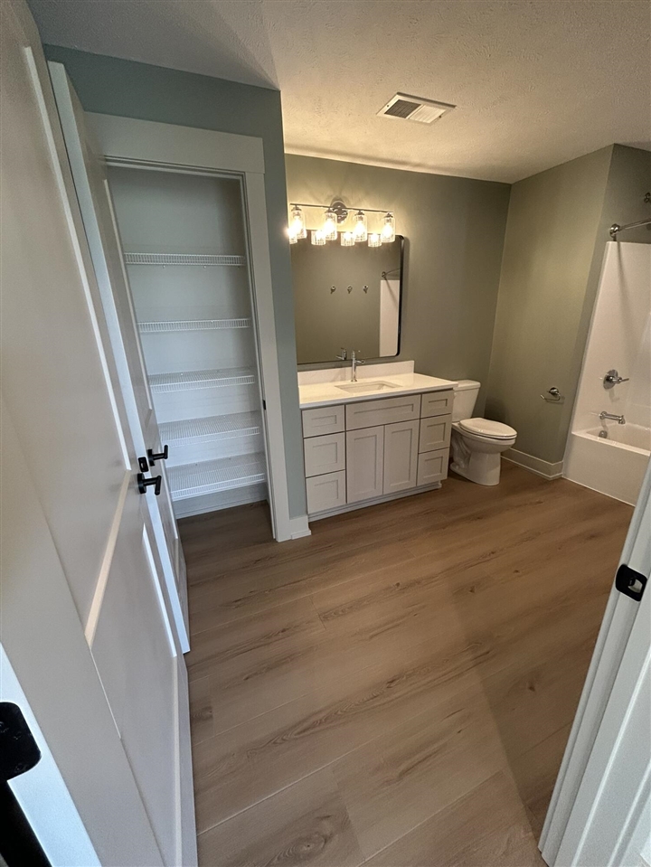 6748 Vriesland Crossing UNIT&nbsp;20, Zeeland, MI, 49464