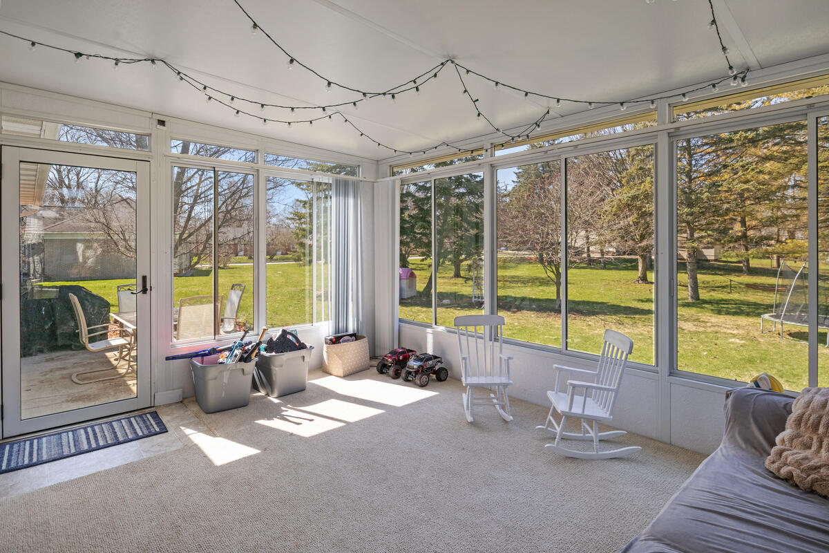 217 Southwoods Avenue, Fremont, MI, 49412-1753