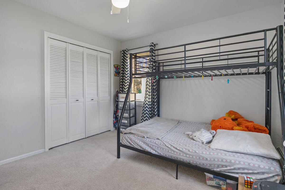 217 Southwoods Avenue, Fremont, MI, 49412-1753