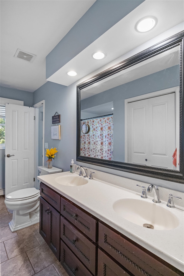 217 Southwoods Avenue, Fremont, MI, 49412-1753