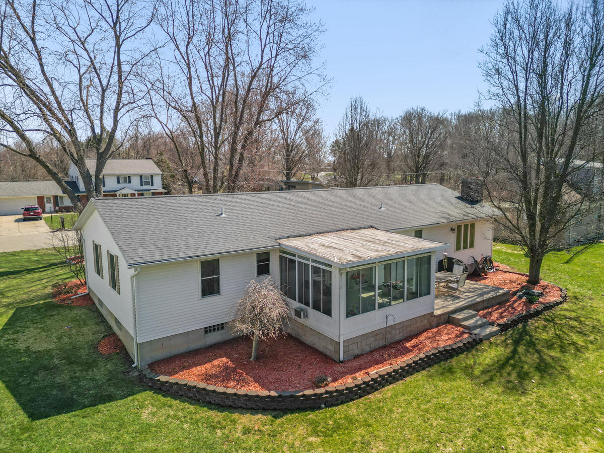 217 Southwoods Avenue, Fremont, MI, 49412-1753