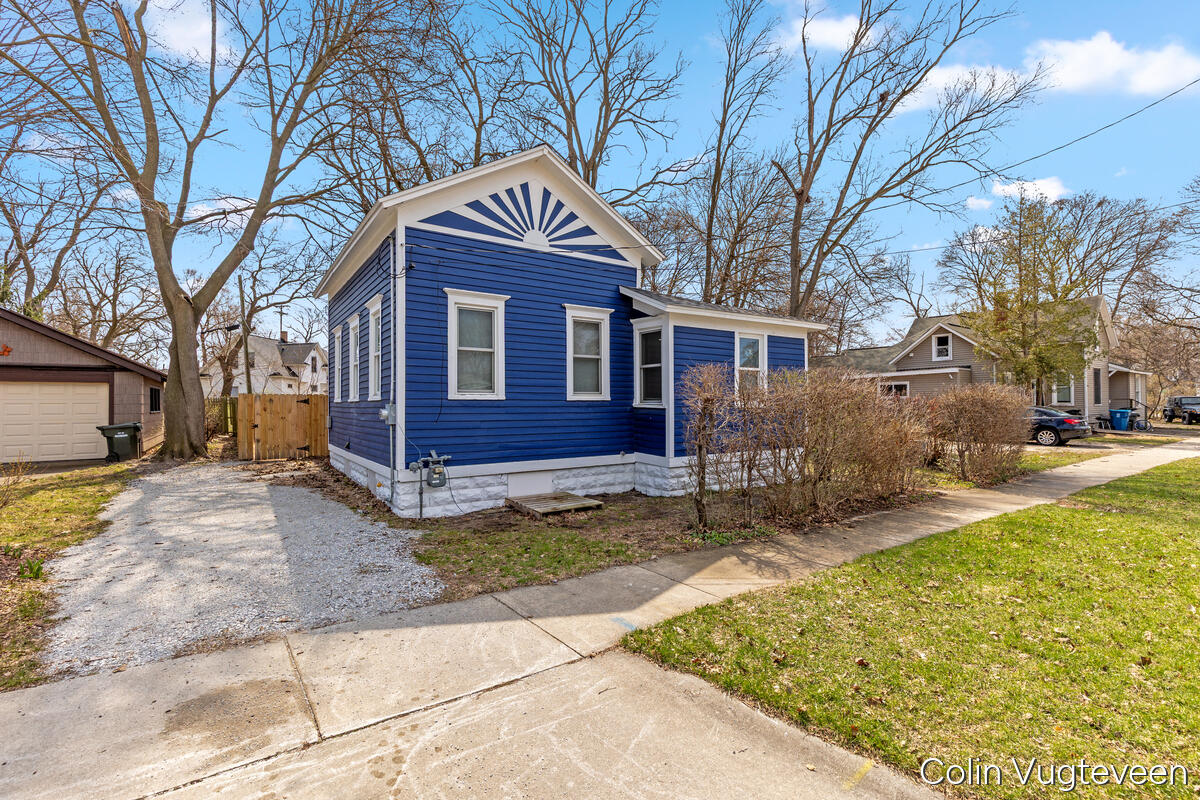 247 Strong Avenue, Muskegon, MI, 49441