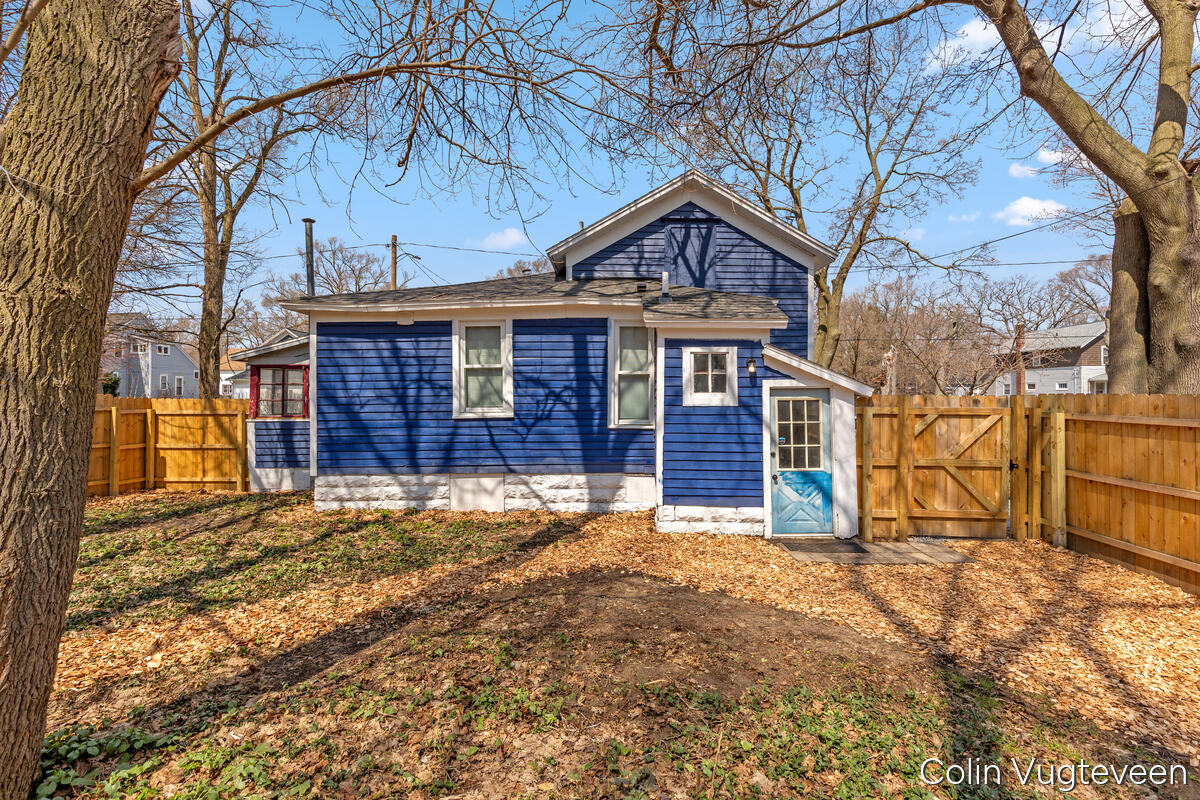 247 Strong Avenue, Muskegon, MI, 49441