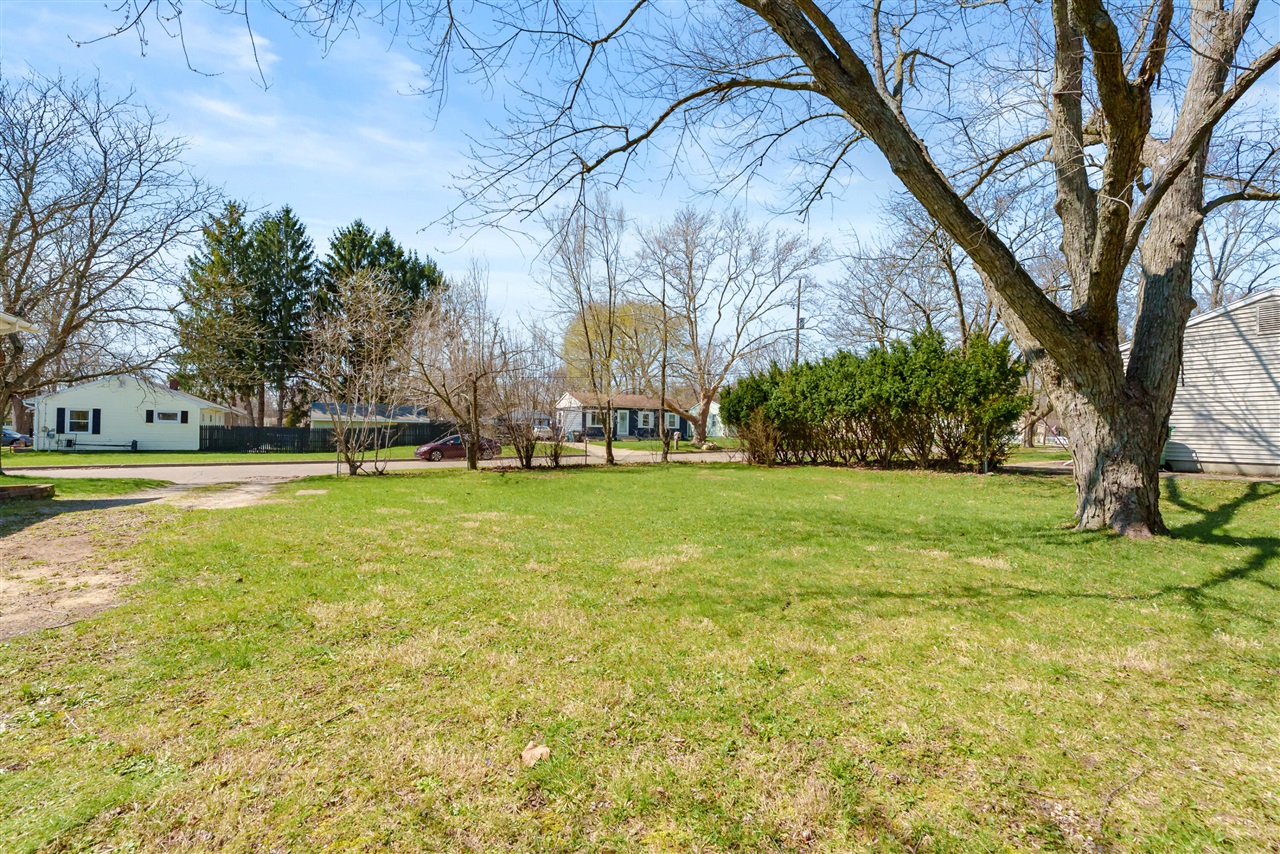 3081 Brookmont Drive, Kalamazoo, MI, 49004