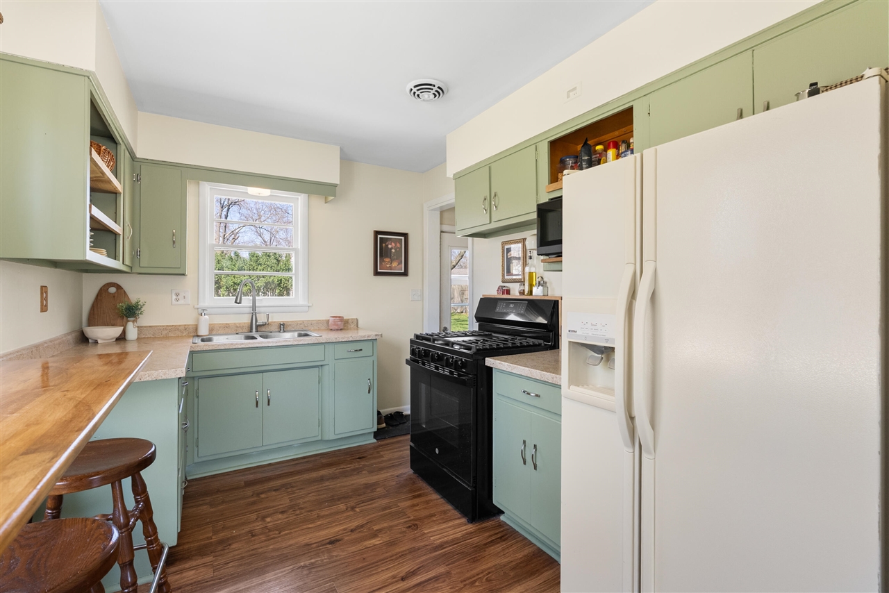 3081 Brookmont Drive, Kalamazoo, MI, 49004