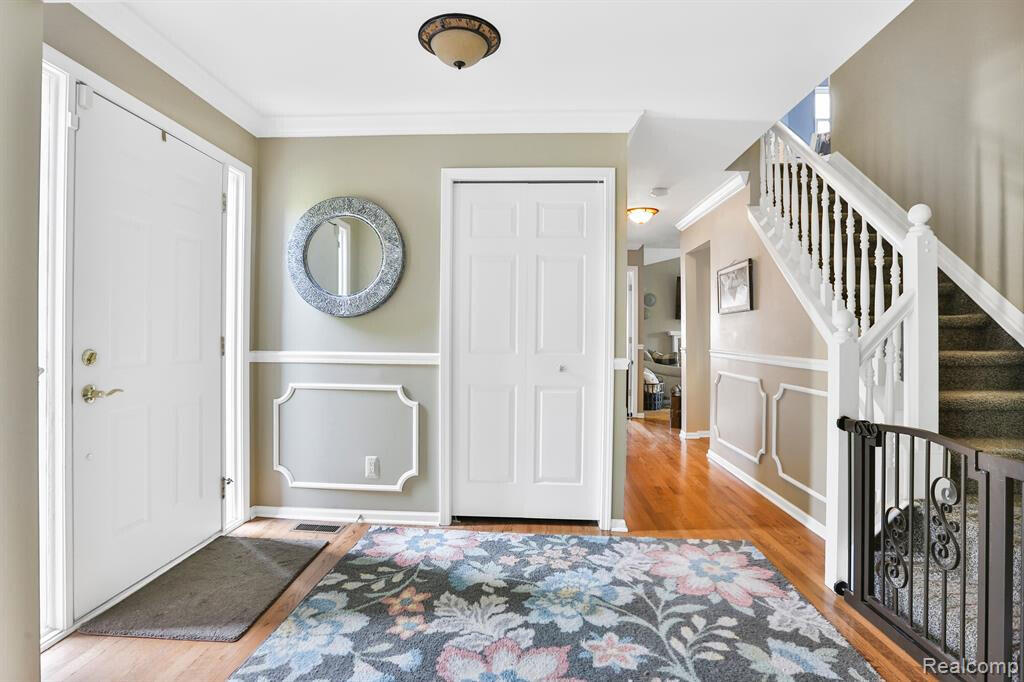 3288 Hickory Drive, Lake Orion, MI, 48359-1164