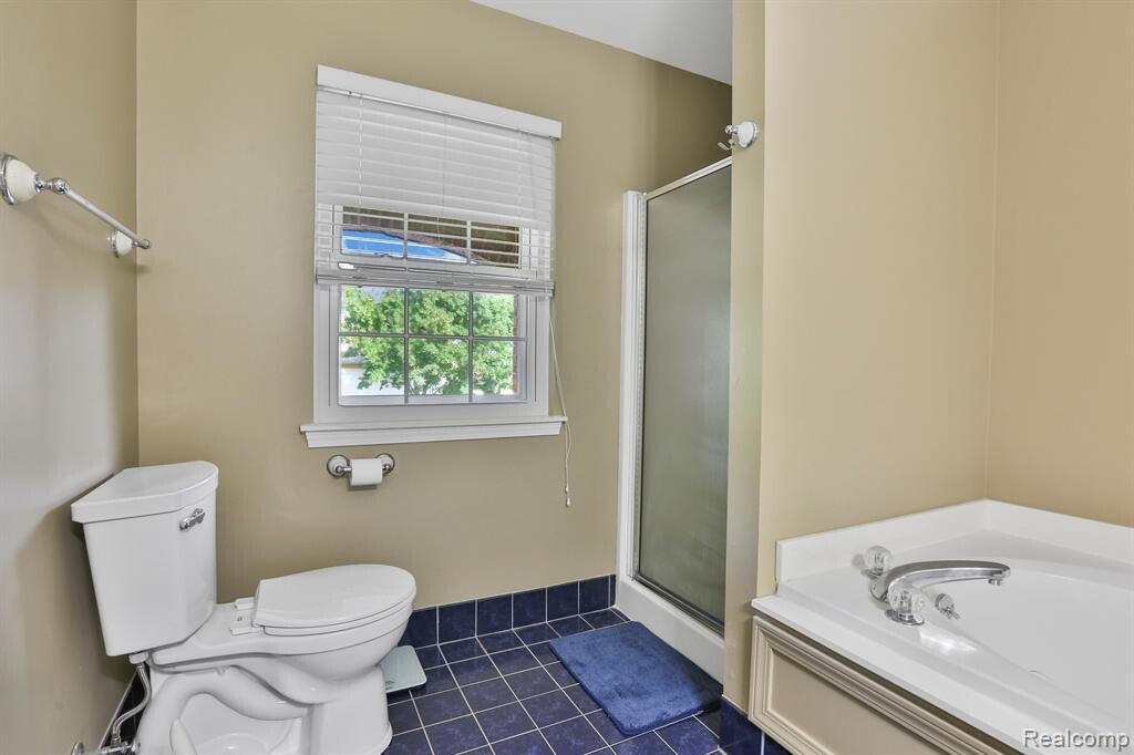 3288 Hickory Drive, Lake Orion, MI, 48359-1164