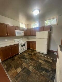 E Avenue, Lansing, MI, 48906-5547