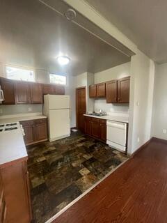 E Avenue, Lansing, MI, 48906-5547