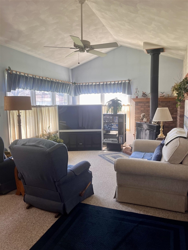 146 Squaw Creek Road, Marshall, MI, 49068-9520