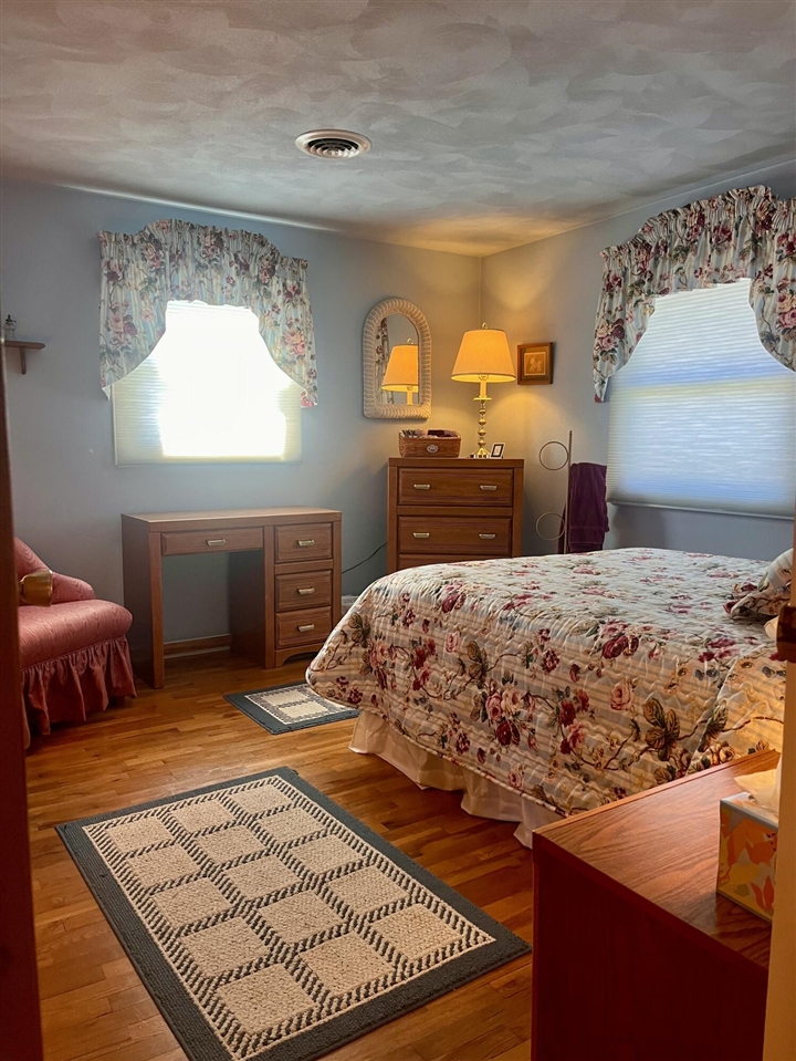 146 Squaw Creek Road, Marshall, MI, 49068-9520