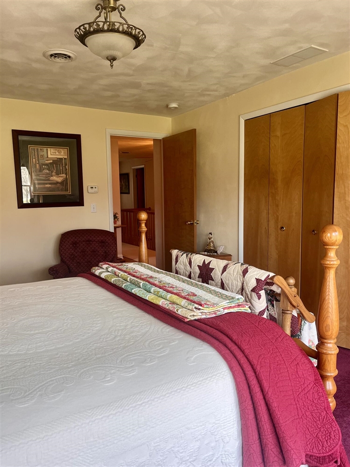 146 Squaw Creek Road, Marshall, MI, 49068-9520