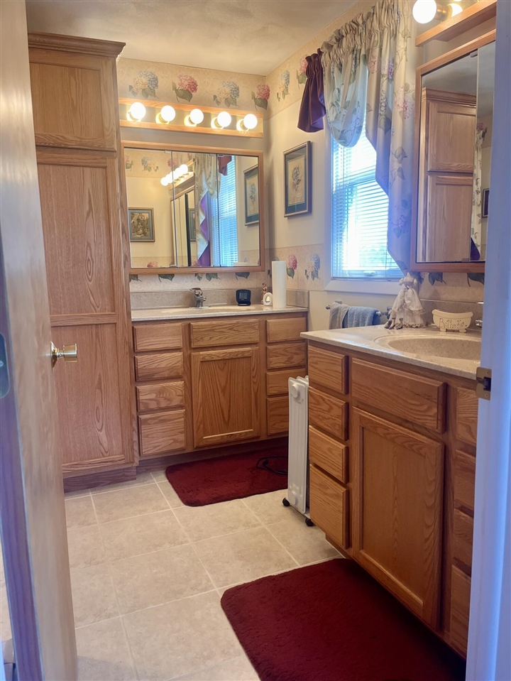 146 Squaw Creek Road, Marshall, MI, 49068-9520