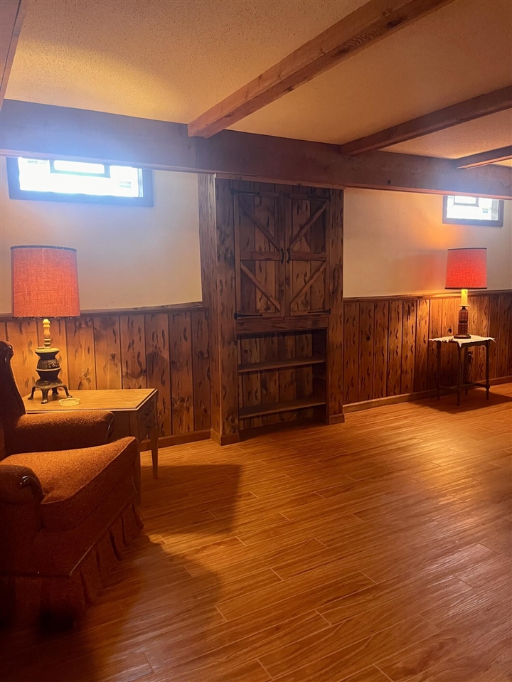 146 Squaw Creek Road, Marshall, MI, 49068-9520