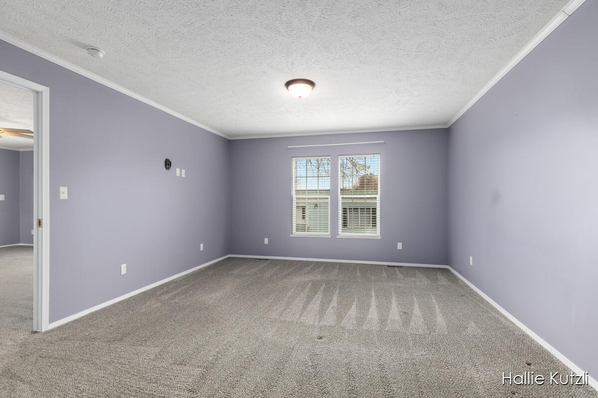 1418 Red Oak Lane, Belmont, MI, 49306