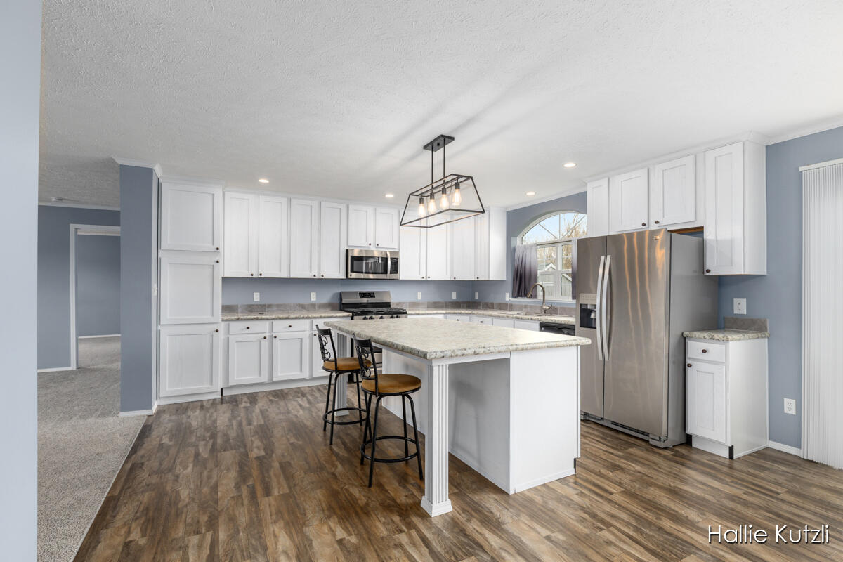 1418 Red Oak Lane, Belmont, MI, 49306