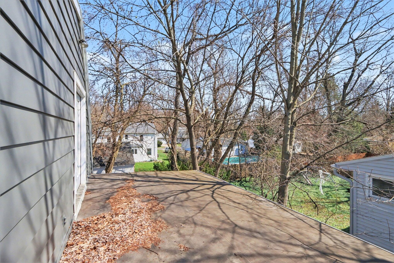 1332 Manor Street, Kalamazoo, MI, 49006