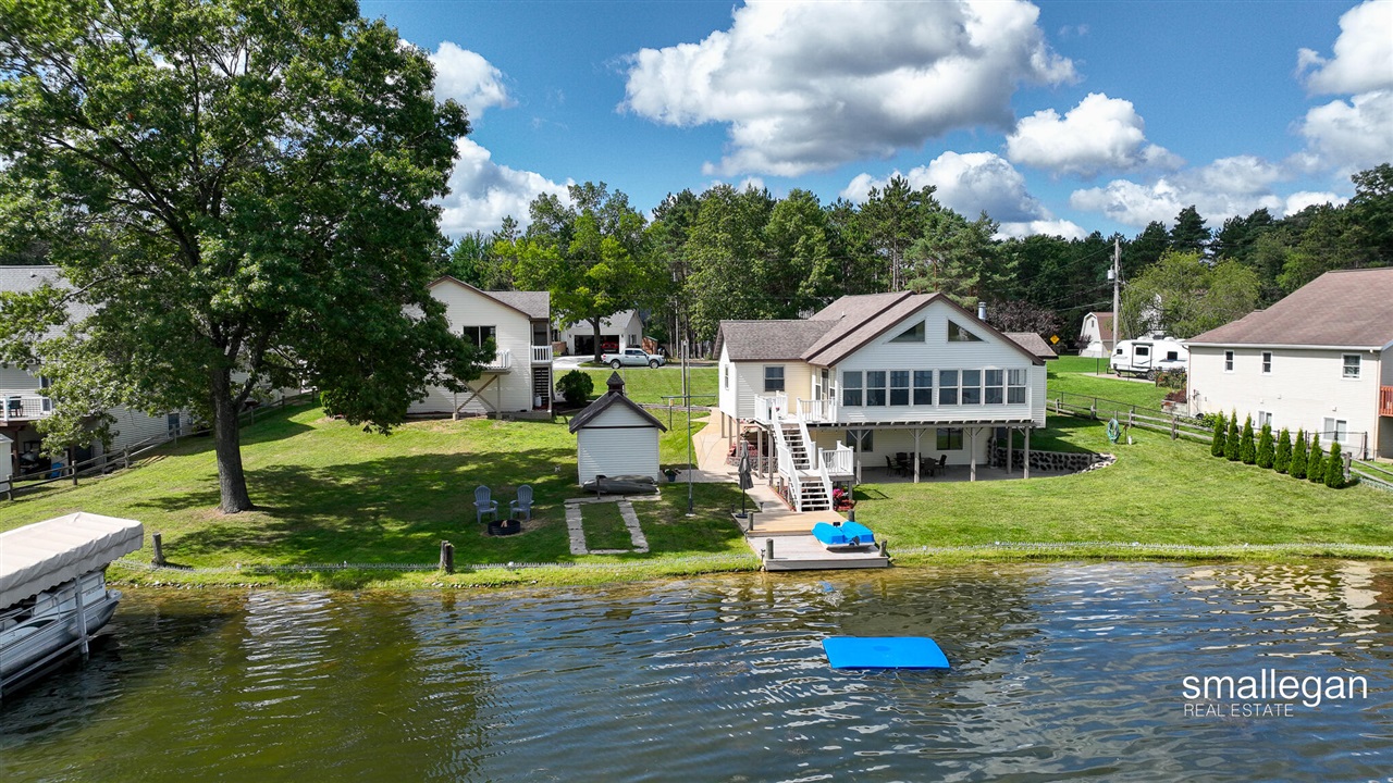 8884 Suwanee Trail, Howard City, MI, 49329