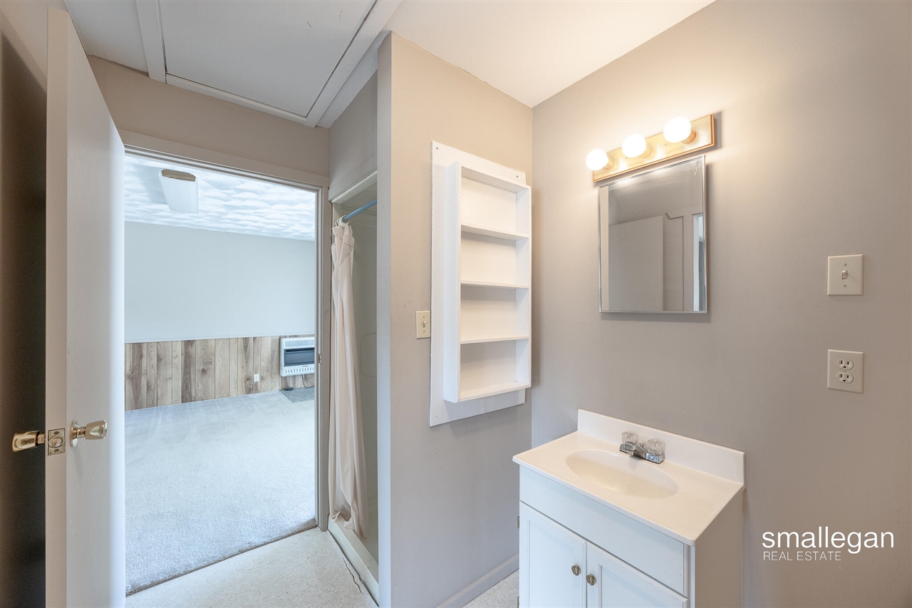 8884 Suwanee Trail, Howard City, MI, 49329