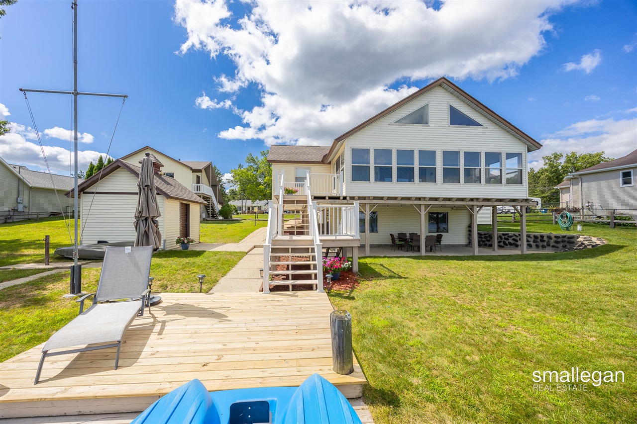 8884 Suwanee Trail, Howard City, MI, 49329