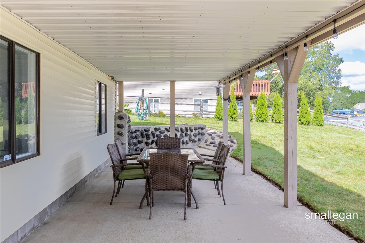 8884 Suwanee Trail, Howard City, MI, 49329