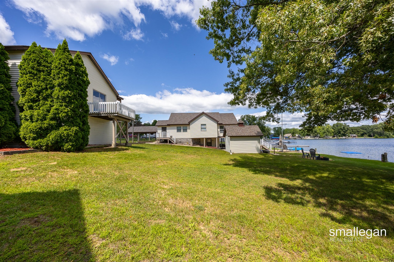 8884 Suwanee Trail, Howard City, MI, 49329