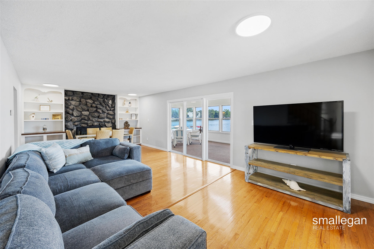 8884 Suwanee Trail, Howard City, MI, 49329