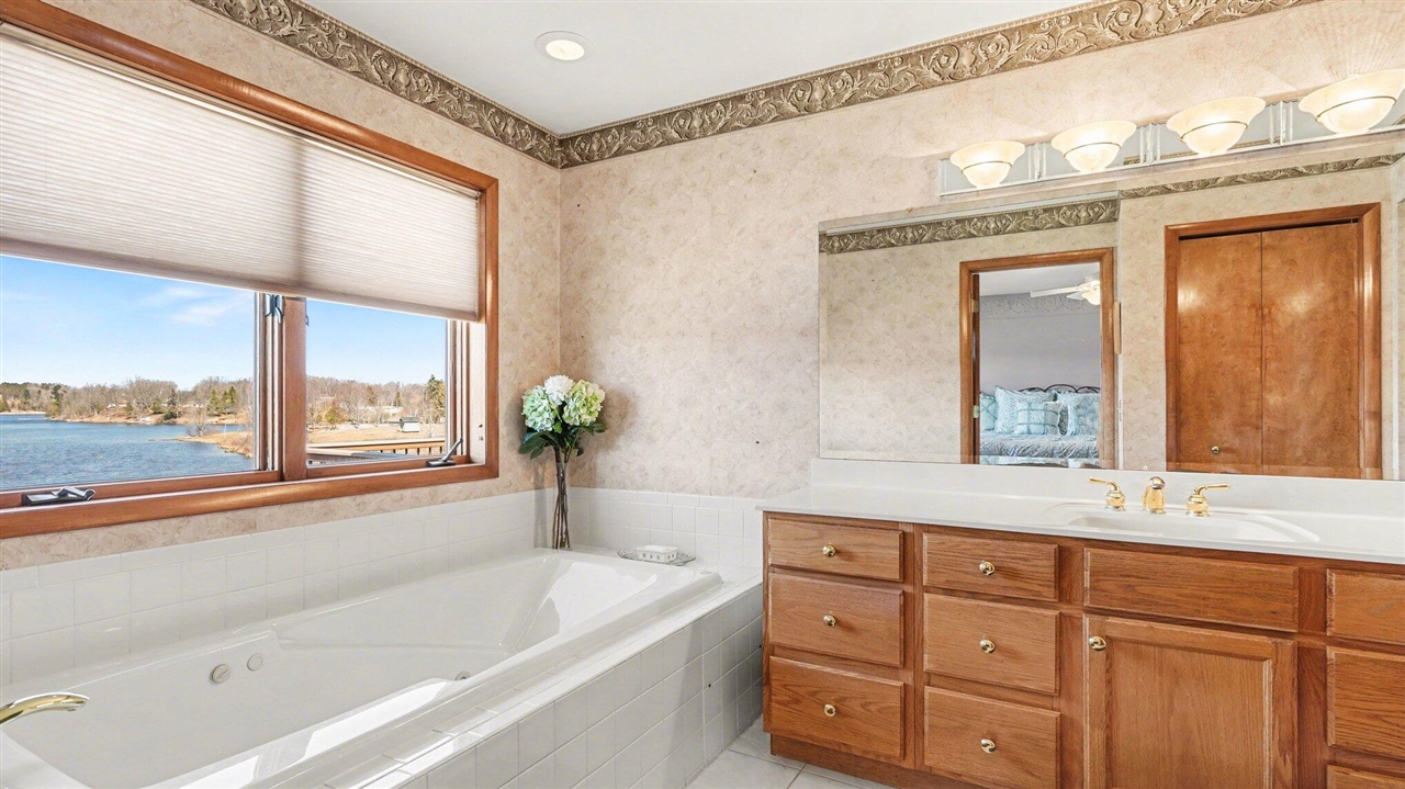 4375 Pleasantview Drive, Gladwin, MI, 48624-9266