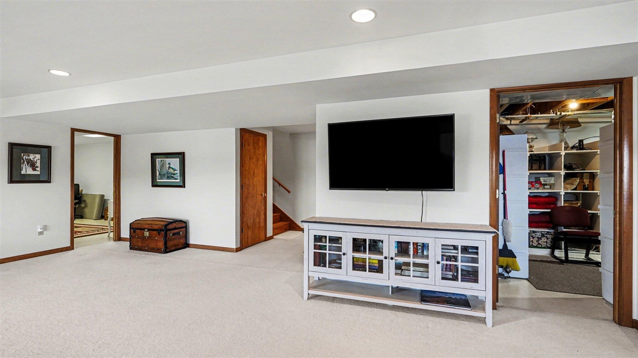 4375 Pleasantview Drive, Gladwin, MI, 48624-9266