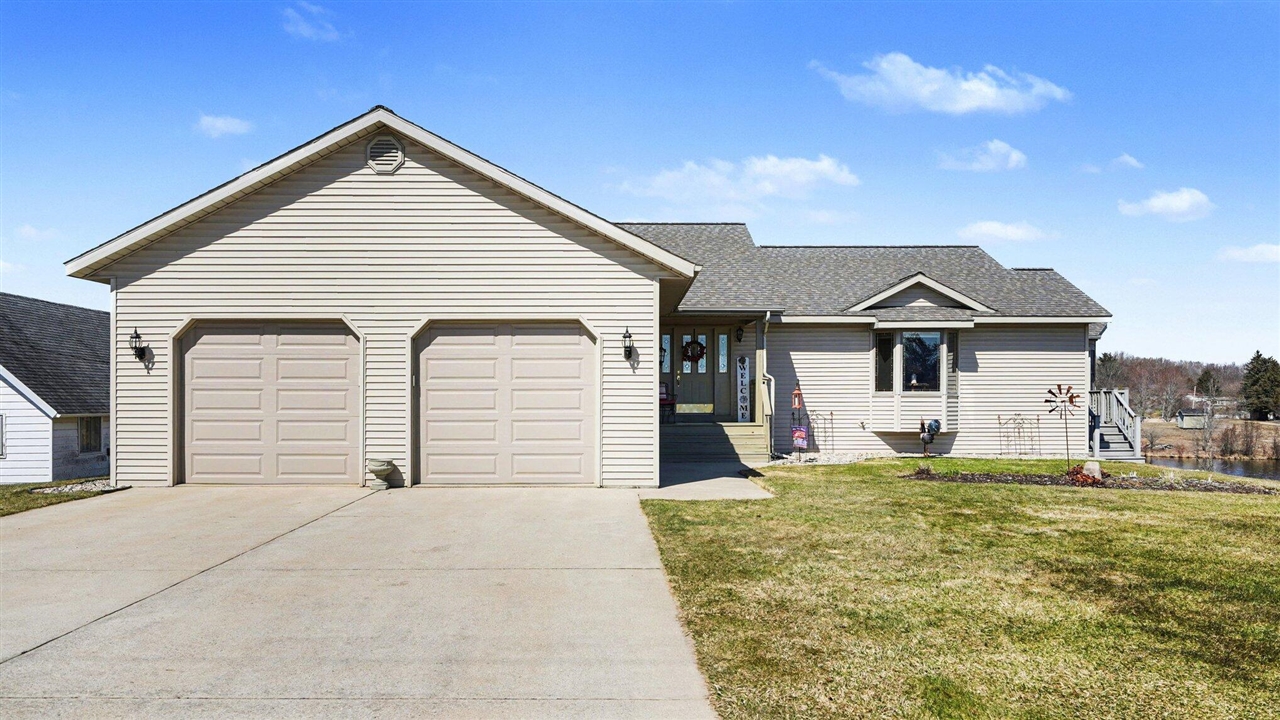 4375 Pleasantview Drive, Gladwin, MI, 48624-9266