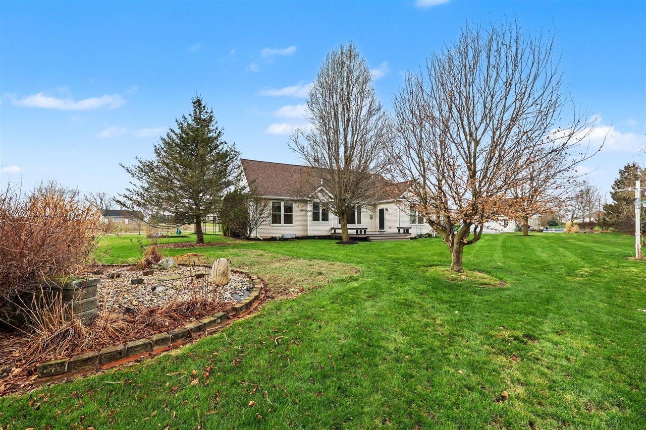 12126 Harvest Drive, Grass Lake, MI, 49240-9446