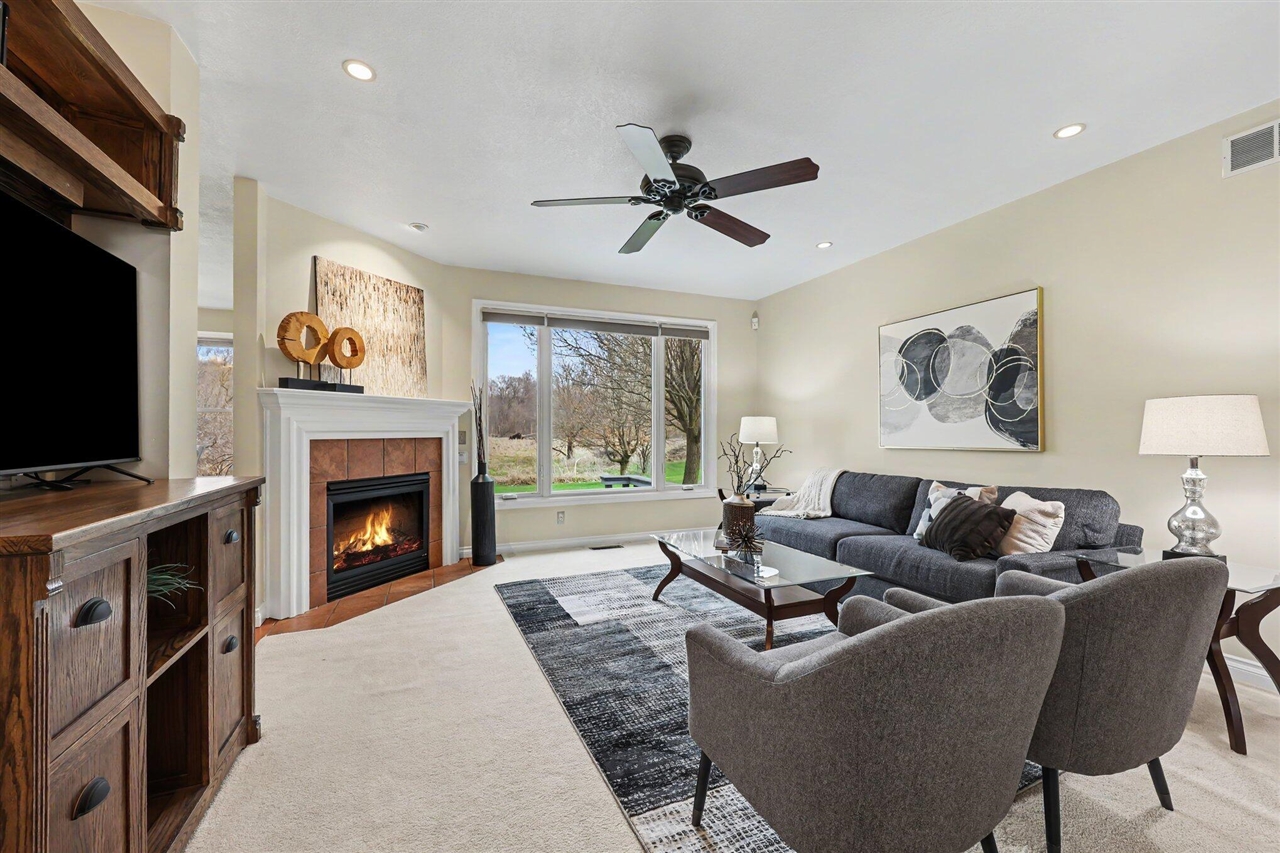 12126 Harvest Drive, Grass Lake, MI, 49240-9446