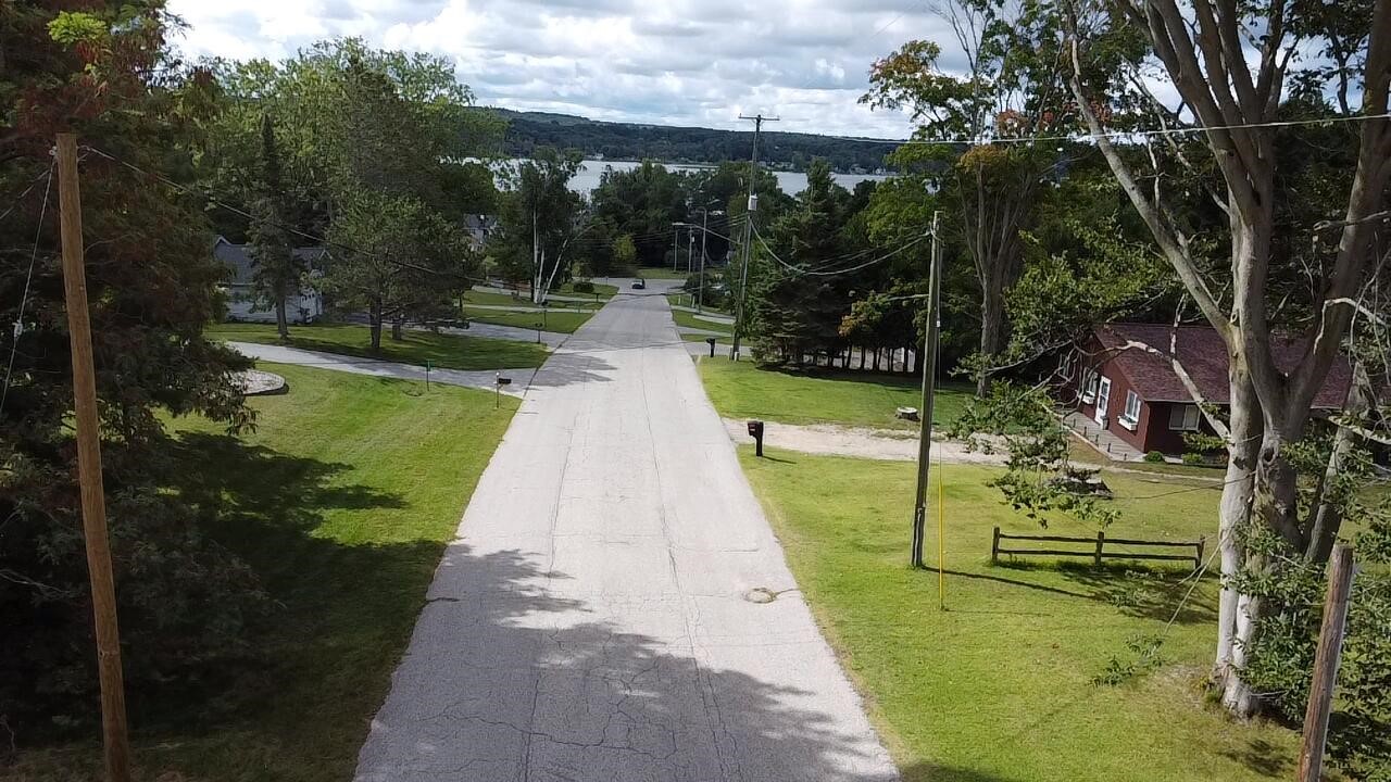 8349 Leecrest Boulevard, Onekama, MI, 49675-46675