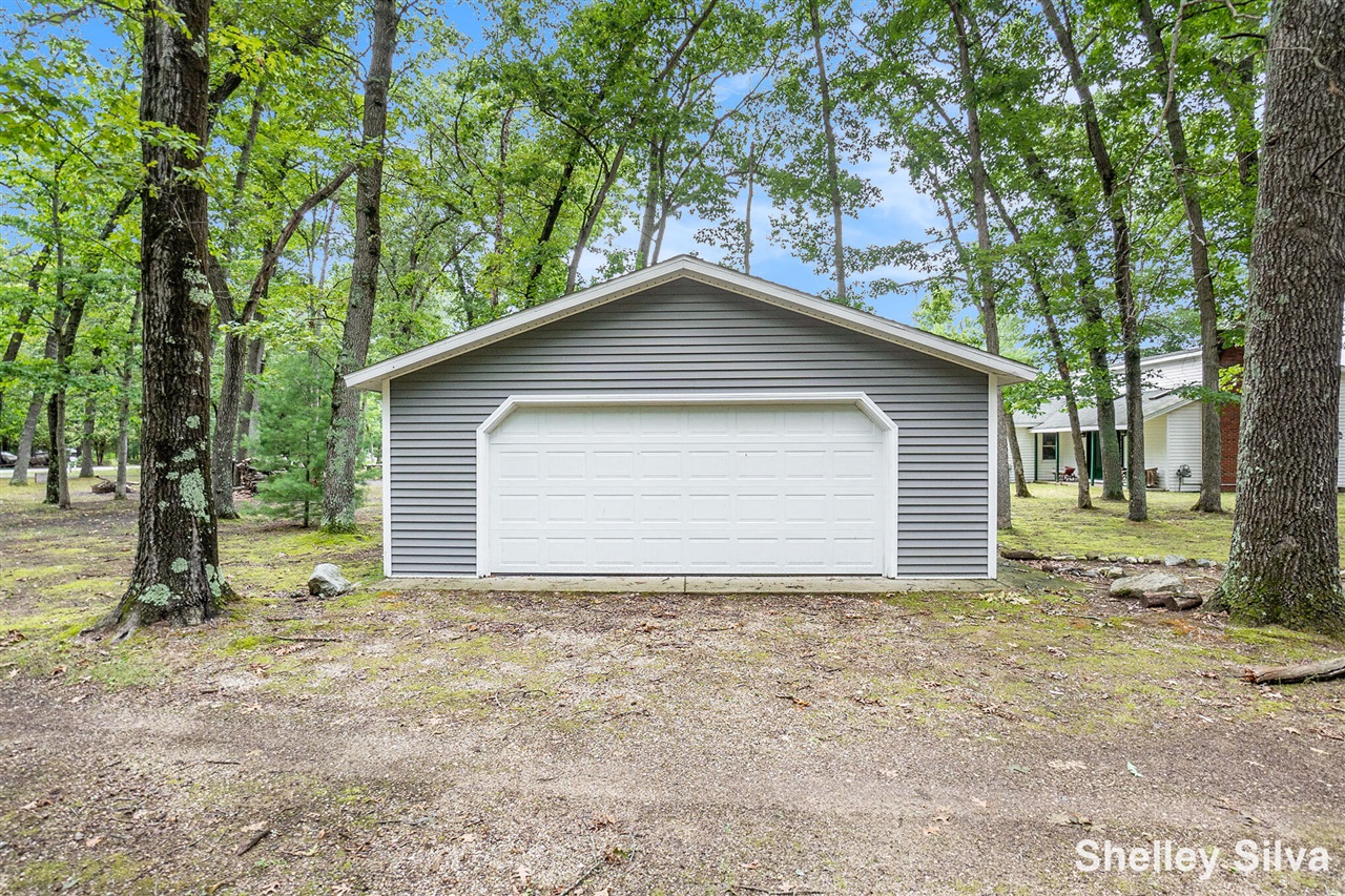 270 N Jack Pine Road, Fountain, MI, 49410-9728