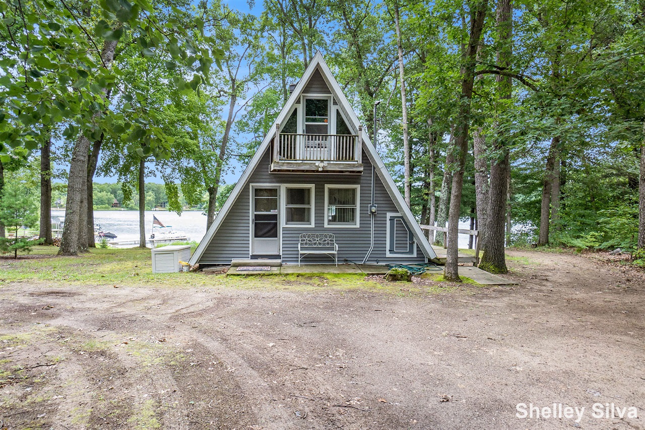 270 N Jack Pine Road, Fountain, MI, 49410-9728