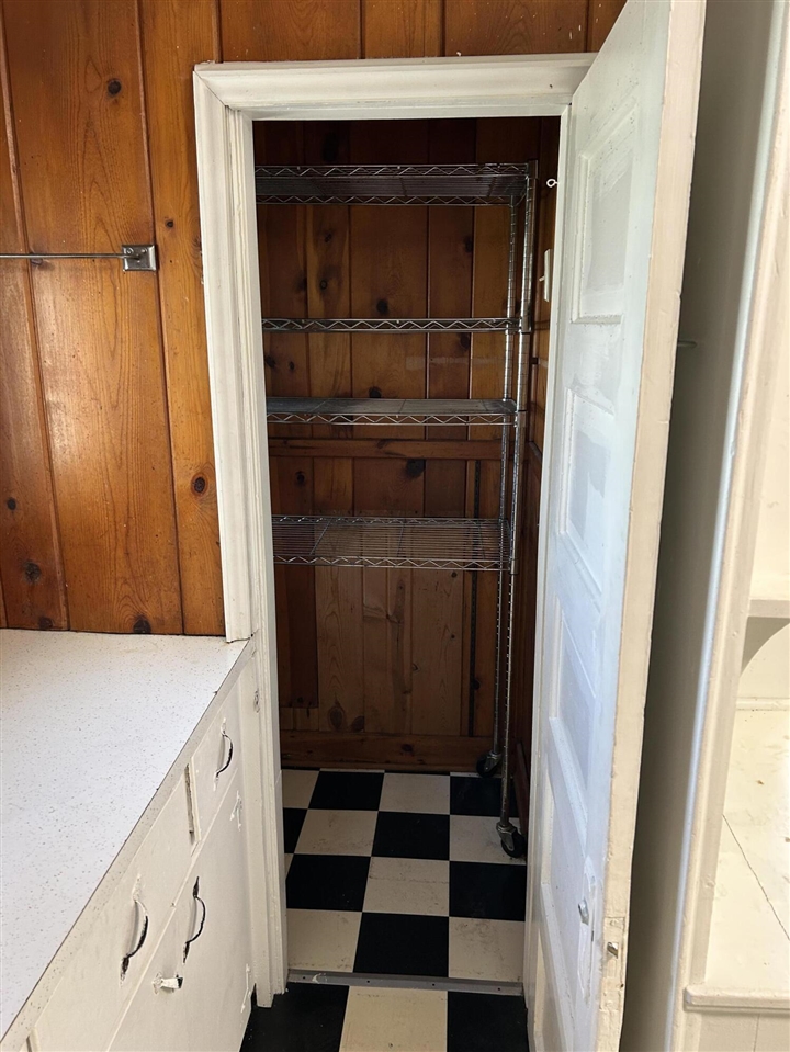 203 W 9th Street, Holland, MI, 49423