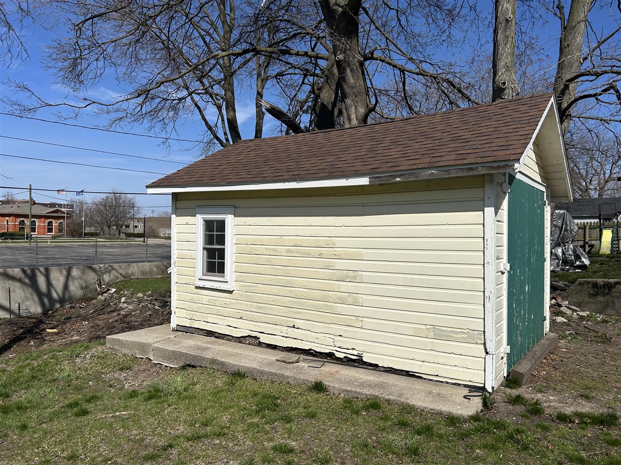 203 W 9th Street, Holland, MI, 49423